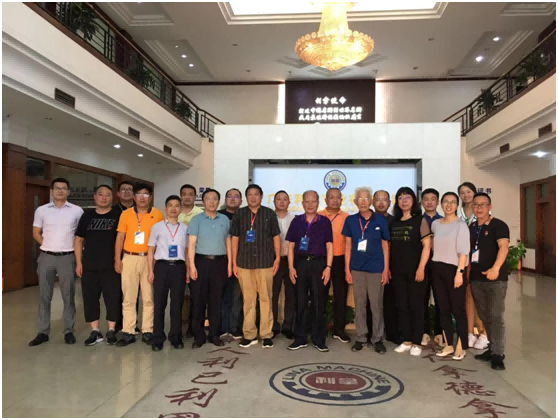 第四届现代橡胶论坛专家团莅临巅峰国际实业考察指导